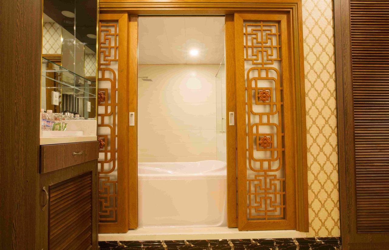 Cà Mau Anh Nguyet Hotel מראה חיצוני תמונה